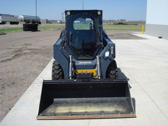 Image of John Deere 324G equipment image 2