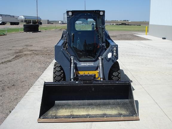 Image of John Deere 324G equipment image 2