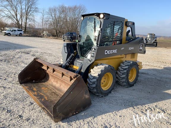 Image of John Deere 324G equipment image 2