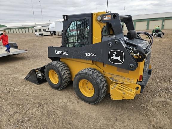 Image of John Deere 324G equipment image 2