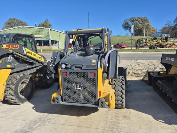 Image of John Deere 324G equipment image 1