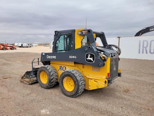 Image of John Deere 324G equipment image 2