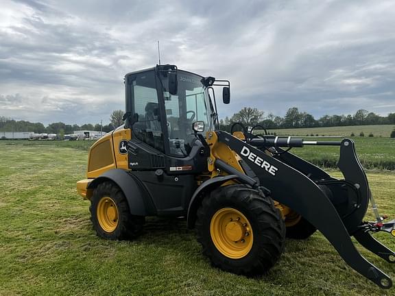 Image of John Deere 324P equipment image 1