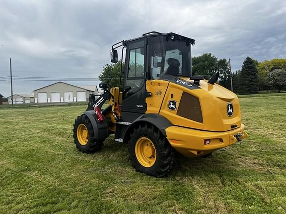 Image of John Deere 324P equipment image 4