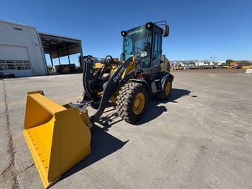 Main image John Deere 324P