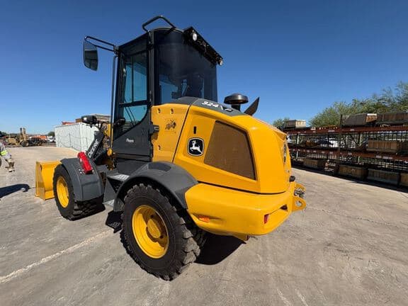 Image of John Deere 324P Image 1