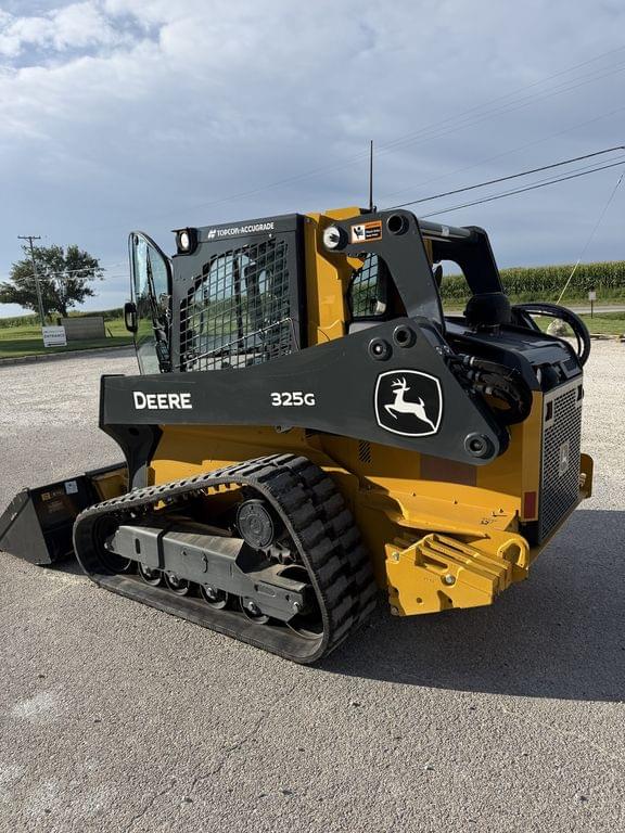 Image of John Deere 325G equipment image 1