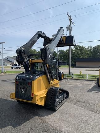 Image of John Deere 325G equipment image 2