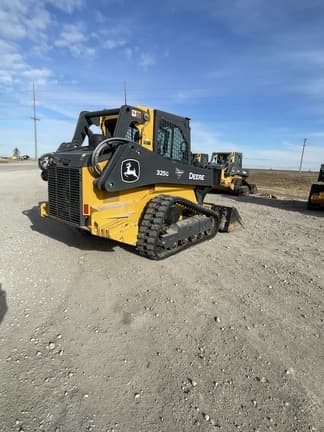 Image of John Deere 325G equipment image 4