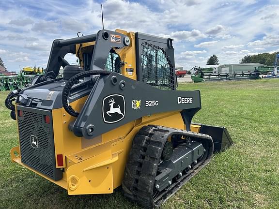 Image of John Deere 325G equipment image 4