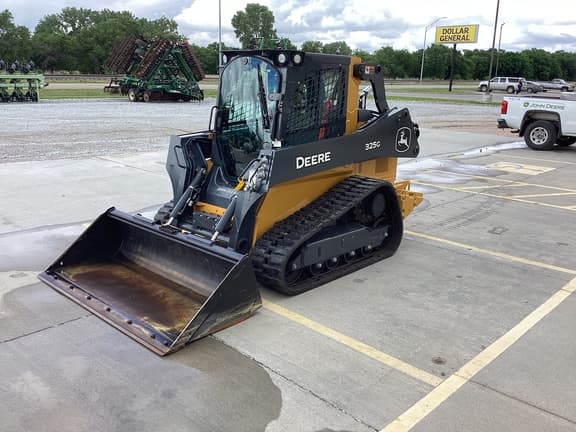 Image of John Deere 325G equipment image 2