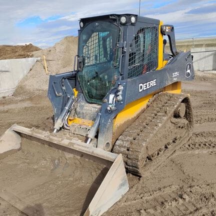 2024 John Deere 325G Equipment Image0