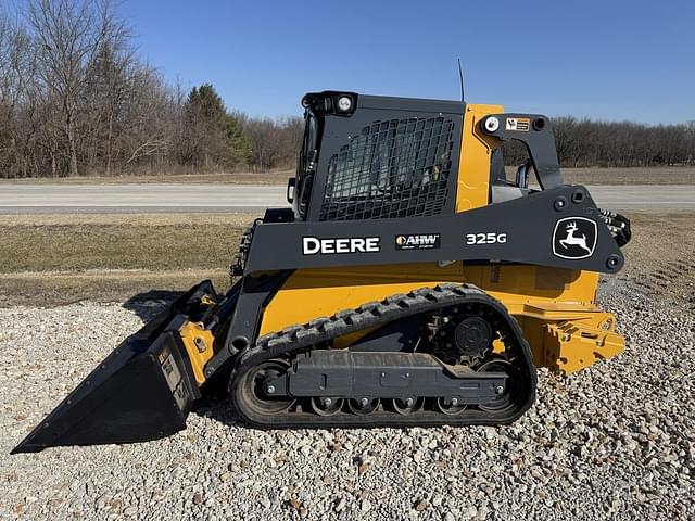 Image of John Deere 325G equipment image 1