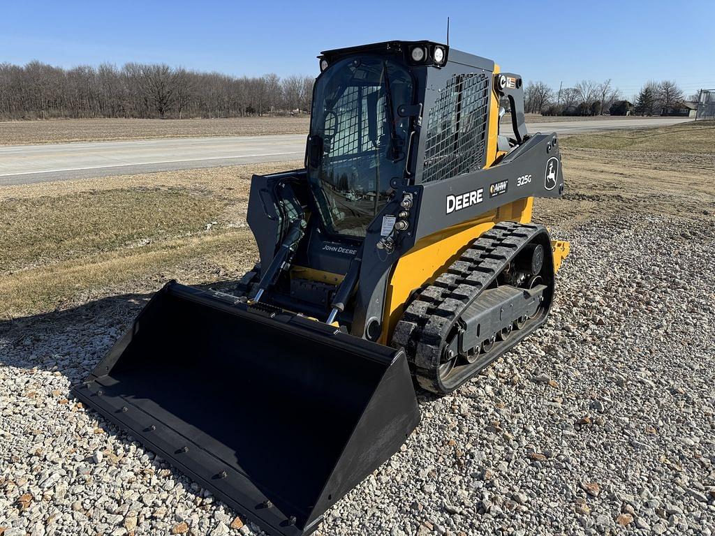 Image of John Deere 325G Primary image