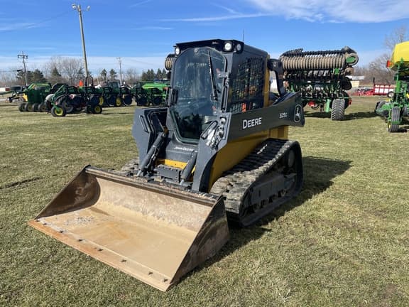 Image of John Deere 325G equipment image 3