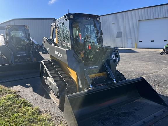 Image of John Deere 325G equipment image 1