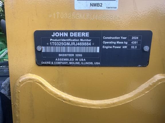 Image of John Deere 325G equipment image 4