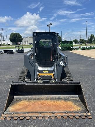 Image of John Deere 325G equipment image 1