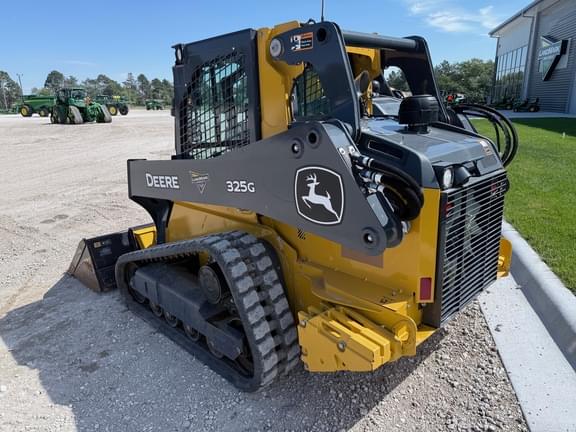Image of John Deere 325G equipment image 1