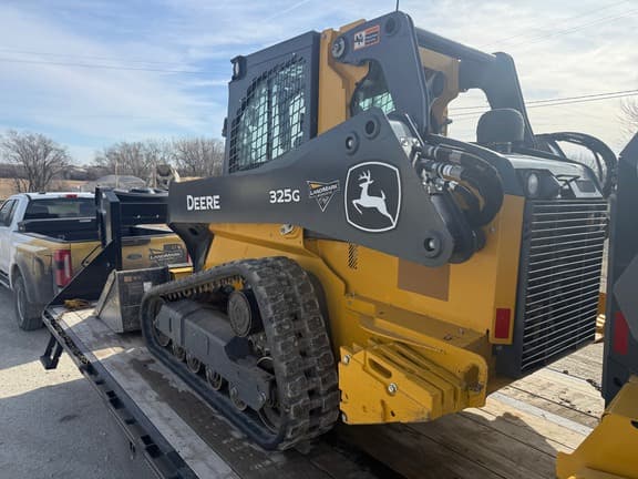 Image of John Deere 325G equipment image 3