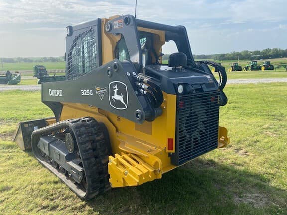 Image of John Deere 325G equipment image 2