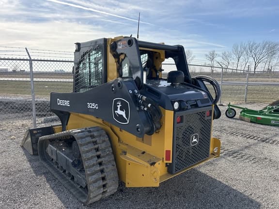 Image of John Deere 325G equipment image 1