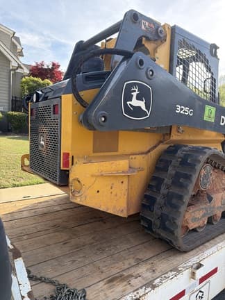 Image of John Deere 325G equipment image 4