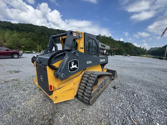 Image of John Deere 325G equipment image 3