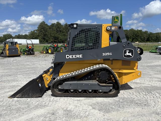 Image of John Deere 325G equipment image 1