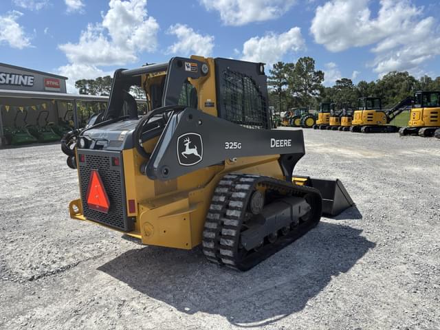 Image of John Deere 325G equipment image 4
