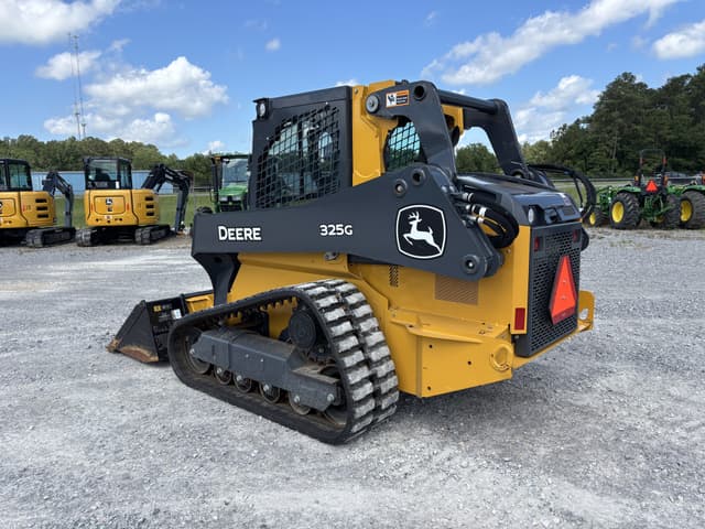 Image of John Deere 325G equipment image 2