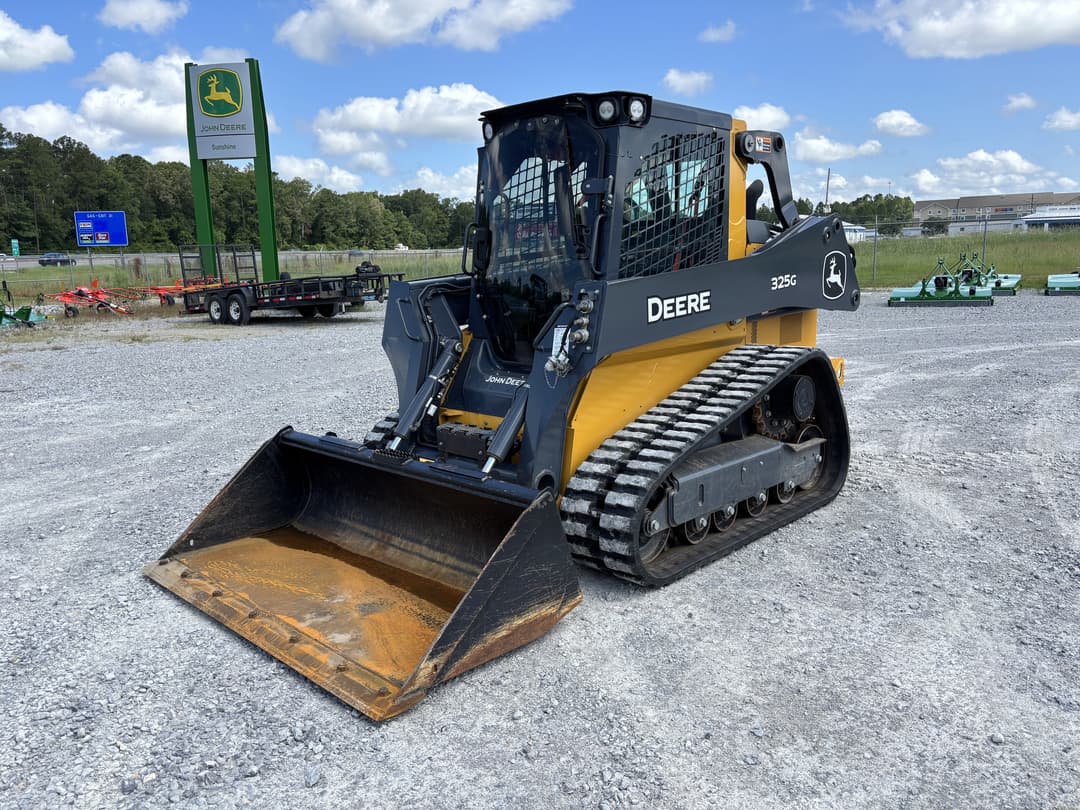 Image of John Deere 325G Primary image
