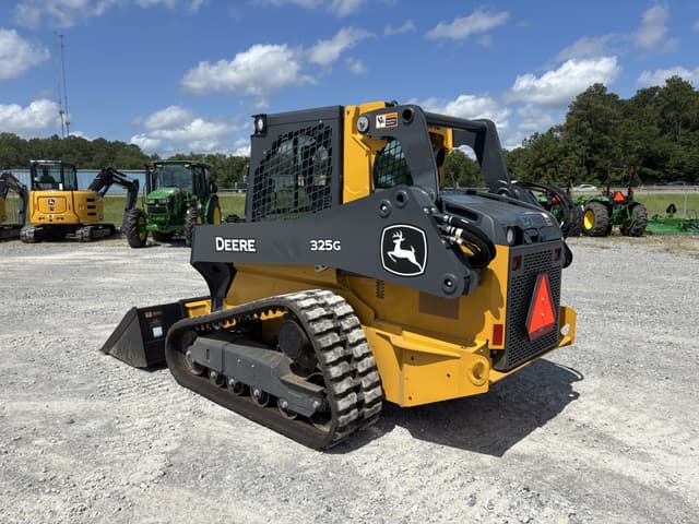 Image of John Deere 325G equipment image 2