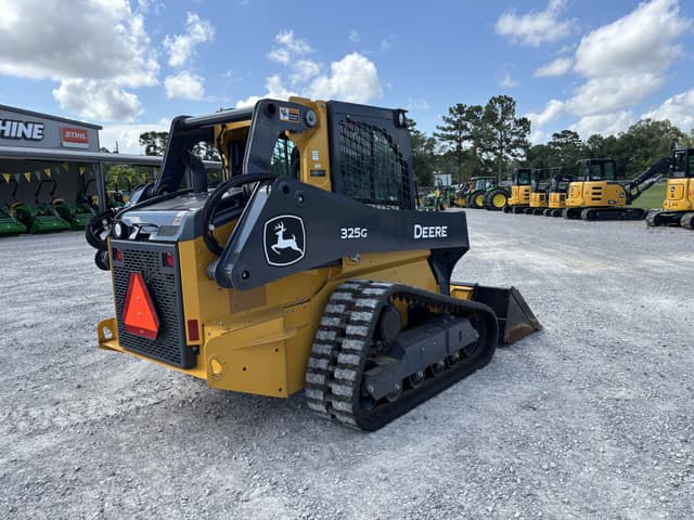 Image of John Deere 325G equipment image 4