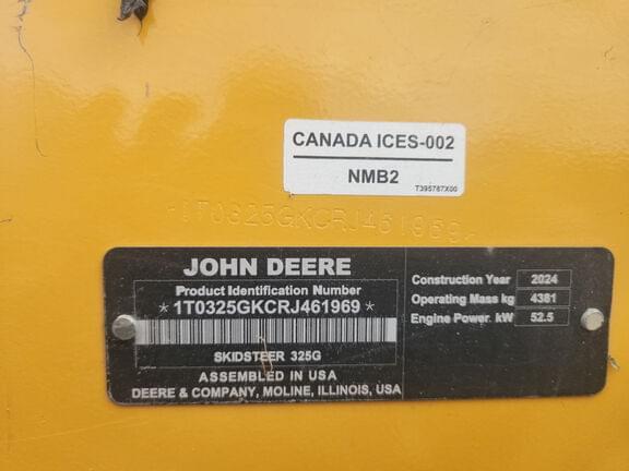 Image of John Deere 325G equipment image 2