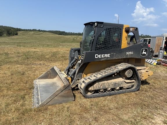 2024 John Deere 325G Equipment Image0