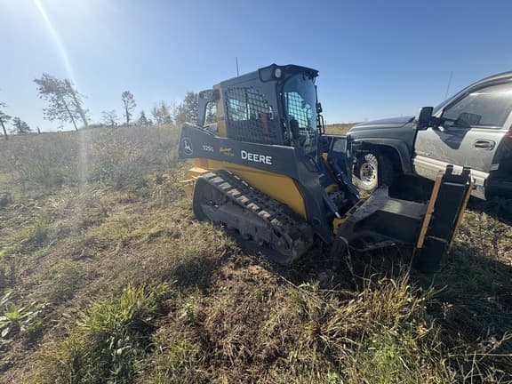 Image of John Deere 325G equipment image 3