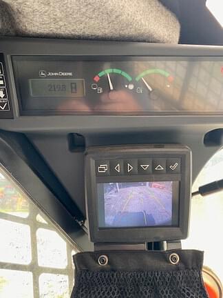 Image of John Deere 325G equipment image 4
