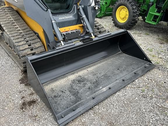 Image of John Deere 325G equipment image 3