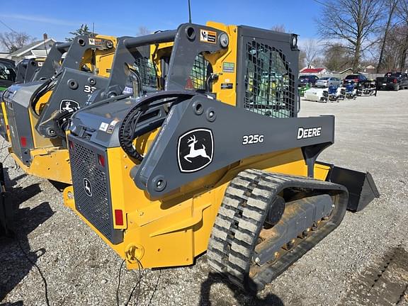 Image of John Deere 325G equipment image 4