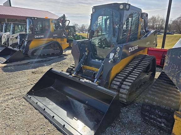 Image of John Deere 325G equipment image 2