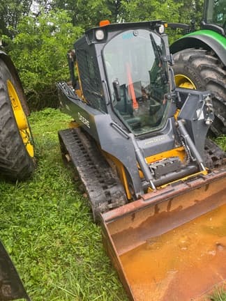 Image of John Deere 325G equipment image 3
