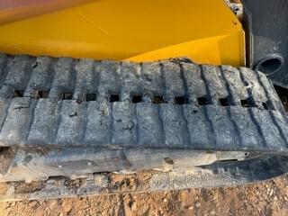 Image of John Deere 325G equipment image 2