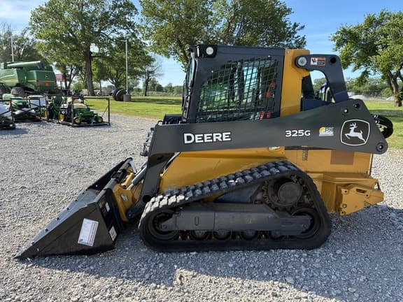 Image of John Deere 325G equipment image 1