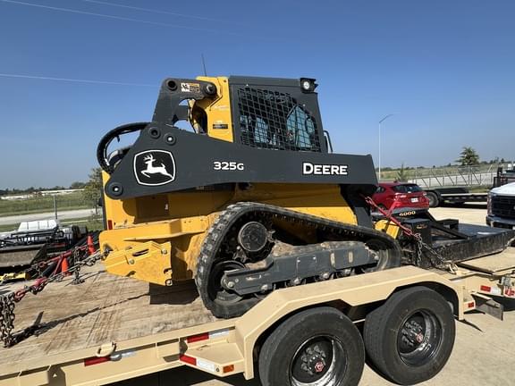 Image of John Deere 325G equipment image 2