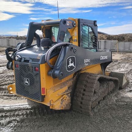 Image of John Deere 325G equipment image 2