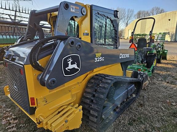 Image of John Deere 325G equipment image 4