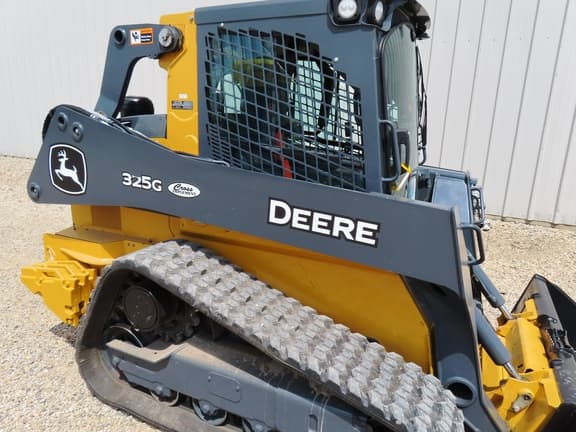 Image of John Deere 325G equipment image 4