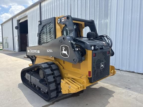 Image of John Deere 325G equipment image 2