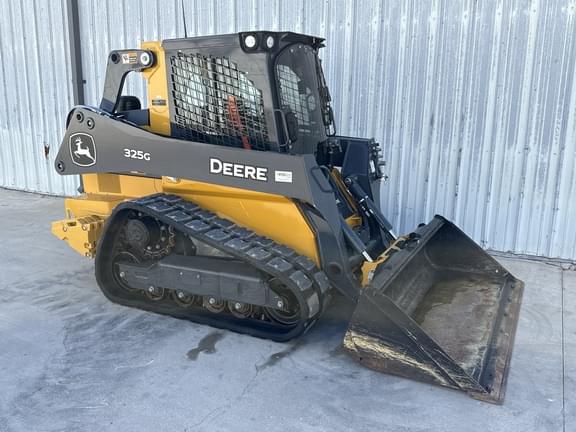 Image of John Deere 325G equipment image 4